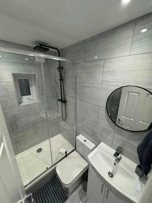 Вілла Modern 5 Bed Near Excel -Big Ben Лондон Екстер'єр фото