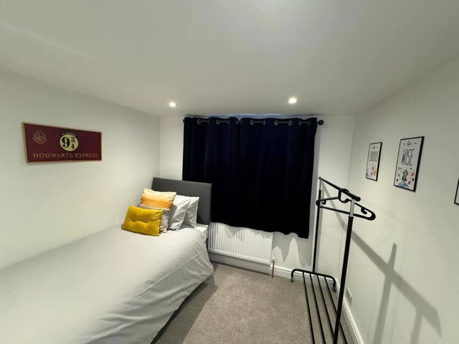 Вілла Modern 5 Bed Near Excel -Big Ben Лондон Екстер'єр фото